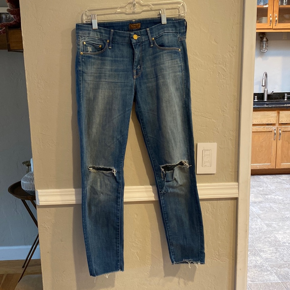 Mother jeans- looker ankle fray